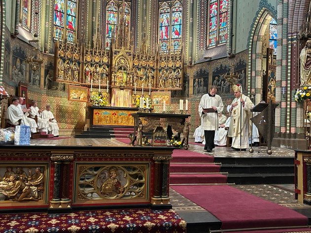 Bisschopswijding in Groningen